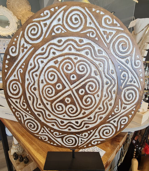 TIMOR STYLE CARVED ROUND PANEL ON STAND