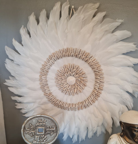 JUJU HAT IN WHITE FEATHERS 30 CM